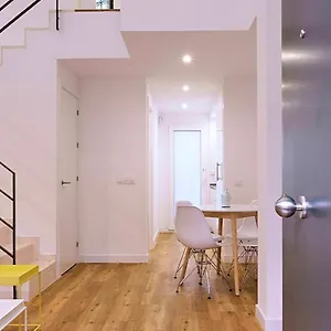 Apartamento Precioso Duplex Con Patio Junto A La Catedral, Cádiz