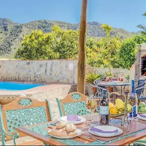 https://villa-damara-nerja.1costadelsol.com